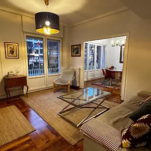 Fantastico En El Centro De Appartement